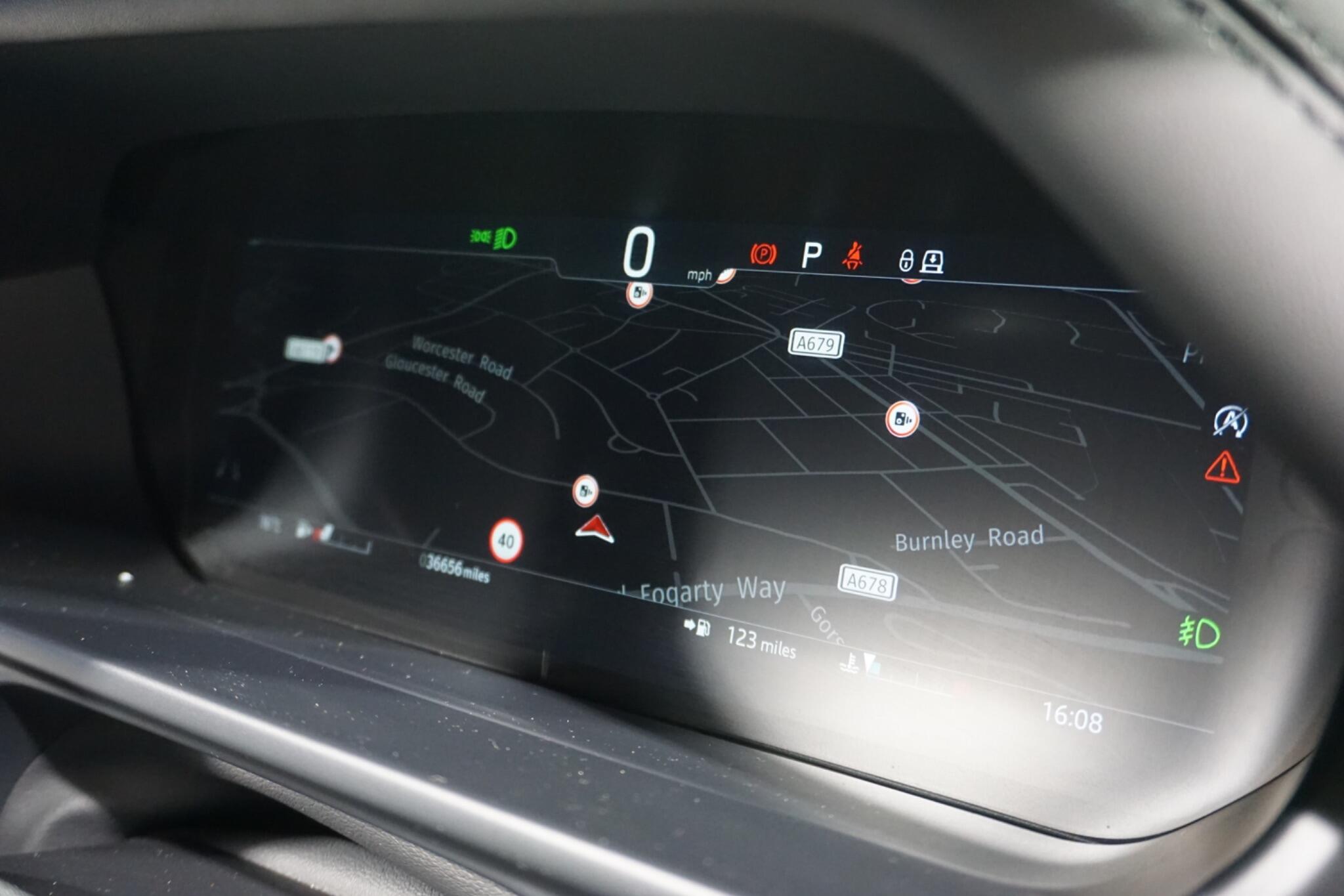 Land Rover Defender 110 3.0 D300 MHEV X-Dynamic HSE SUV 5dr Diesel Auto 4WD Euro 6 (s/s) (300 ps)